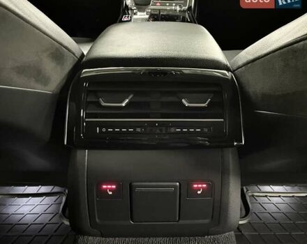 Ауди А8 2018 в Львове на Automoto.ua Черный Ауди А8, объемом двигателя 2.97 л и пробегом 106 тыс. км за 48700 $, фото 36 на Automoto.ua