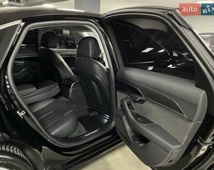 Ауди А8 2018 в Львове на Automoto.ua Черный Ауди А8, объемом двигателя 2.97 л и пробегом 106 тыс. км за 48700 $, фото 33 на Automoto.ua