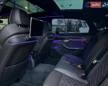 Чорний Ауді A8, об'ємом двигуна 0 л та пробігом 105 тис. км за 48500 $, фото 15 на Automoto.ua