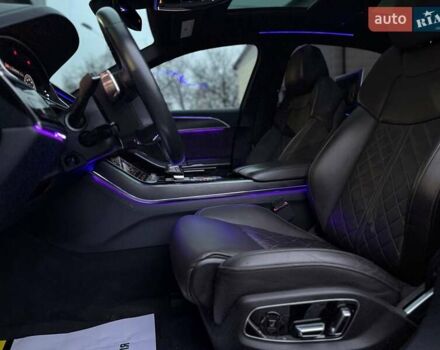 Чорний Ауді A8, об'ємом двигуна 0 л та пробігом 105 тис. км за 48500 $, фото 18 на Automoto.ua