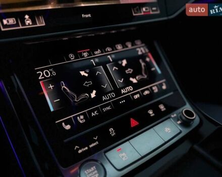 Чорний Ауді A8, об'ємом двигуна 0 л та пробігом 105 тис. км за 48500 $, фото 8 на Automoto.ua