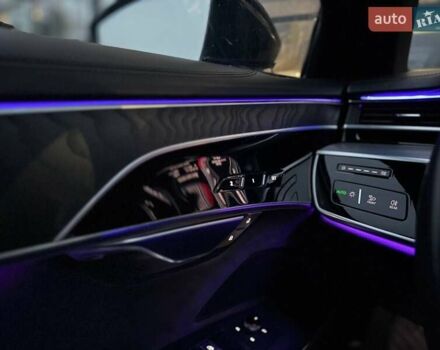 Чорний Ауді A8, об'ємом двигуна 0 л та пробігом 105 тис. км за 48500 $, фото 21 на Automoto.ua