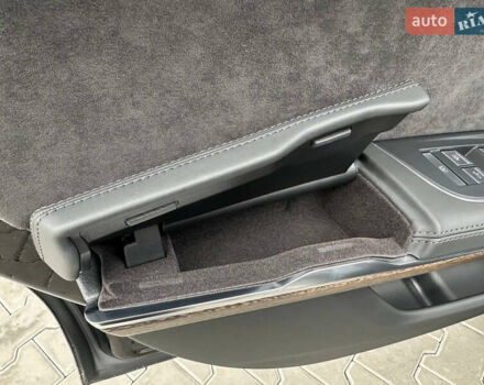 Черный Ауди А8, объемом двигателя 0 л и пробегом 50 тыс. км за 44999 $, фото 68 на Automoto.ua