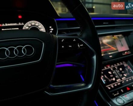 Чорний Ауді A8, об'ємом двигуна 0 л та пробігом 105 тис. км за 48500 $, фото 9 на Automoto.ua