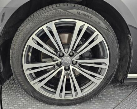 Чорний Ауді A8, об'ємом двигуна 0 л та пробігом 63 тис. км за 37356 $, фото 4 на Automoto.ua