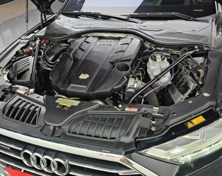 Чорний Ауді A8, об'ємом двигуна 0 л та пробігом 63 тис. км за 37356 $, фото 5 на Automoto.ua