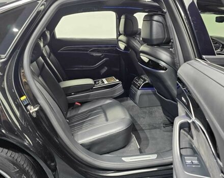 Чорний Ауді A8, об'ємом двигуна 0 л та пробігом 63 тис. км за 37356 $, фото 10 на Automoto.ua