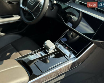 Черный Ауди А8, объемом двигателя 2.97 л и пробегом 43 тыс. км за 65000 $, фото 8 на Automoto.ua