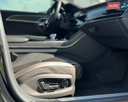 Черный Ауди А8, объемом двигателя 2.97 л и пробегом 43 тыс. км за 65000 $, фото 9 на Automoto.ua