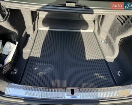 Ауди А8 2021 в Львове на Automoto.ua Черный Ауди А8, объемом двигателя 2.97 л и пробегом 87 тыс. км за 60000 $, фото 13 на Automoto.ua