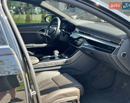 Черный Ауди А8, объемом двигателя 2.97 л и пробегом 43 тыс. км за 65000 $, фото 7 на Automoto.ua