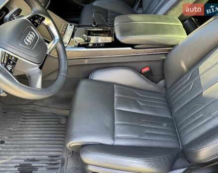 Ауди А8 2021 в Львове на Automoto.ua Черный Ауди А8, объемом двигателя 2.97 л и пробегом 87 тыс. км за 60000 $, фото 10 на Automoto.ua