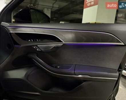 Ауди А8 2021 в Киеве на Automoto.ua Черный Ауди А8, объемом двигателя 2.97 л и пробегом 98 тыс. км за 64999 $, фото 72 на Automoto.ua