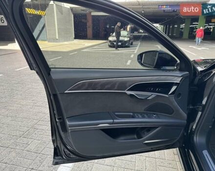 Ауди А8 2021 в Киеве на Automoto.ua Черный Ауди А8, объемом двигателя 2.97 л и пробегом 98 тыс. км за 67500 $, фото 17 на Automoto.ua