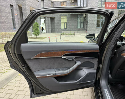 Ауди А8 2021 в Киеве на Automoto.ua Черный Ауди А8, объемом двигателя 4 л и пробегом 21 тыс. км за 88888 $, фото 1 на Automoto.ua