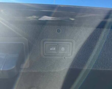 Чорний Ауді A8, об'ємом двигуна 2.97 л та пробігом 56 тис. км за 57700 $, фото 18 на Automoto.ua