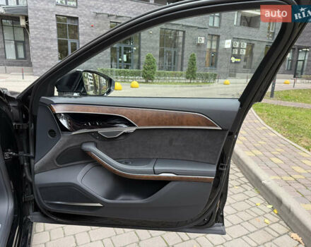 Ауди А8 2021 в Киеве на Automoto.ua Черный Ауди А8, объемом двигателя 4 л и пробегом 21 тыс. км за 88888 $, фото 17 на Automoto.ua