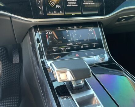 Черный Ауди А8, объемом двигателя 2.97 л и пробегом 55 тыс. км за 57000 $, фото 6 на Automoto.ua