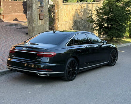 Чорний Ауді A8, об'ємом двигуна 3.99 л та пробігом 111 тис. км за 55700 $, фото 17 на Automoto.ua