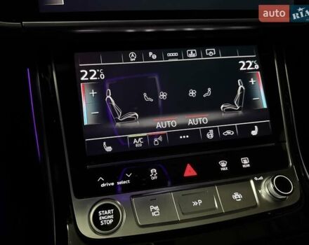 Ауди А8 2021 в Киеве на Automoto.ua Черный Ауди А8, объемом двигателя 2.97 л и пробегом 98 тыс. км за 64999 $, фото 51 на Automoto.ua