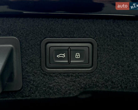 Чорний Ауді A8, об'ємом двигуна 2.97 л та пробігом 160 тис. км за 55000 $, фото 58 на Automoto.ua