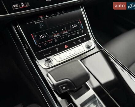 Черный Ауди А8, объемом двигателя 3 л и пробегом 13 тыс. км за 86500 $, фото 61 на Automoto.ua