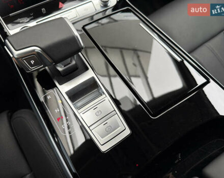 Черный Ауди А8, объемом двигателя 3 л и пробегом 13 тыс. км за 86500 $, фото 62 на Automoto.ua