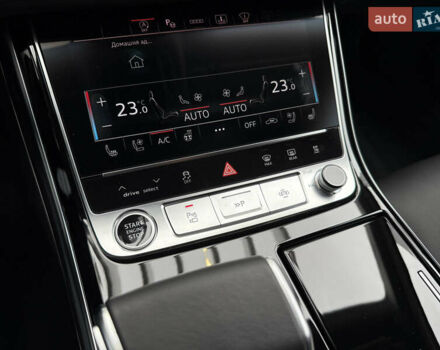 Черный Ауди А8, объемом двигателя 3 л и пробегом 13 тыс. км за 86500 $, фото 60 на Automoto.ua