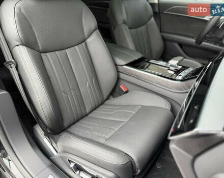 Черный Ауди А8, объемом двигателя 3 л и пробегом 13 тыс. км за 86500 $, фото 50 на Automoto.ua