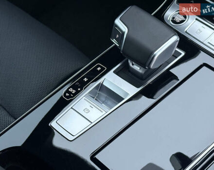 Черный Ауди А8, объемом двигателя 3 л и пробегом 5 тыс. км за 84999 $, фото 70 на Automoto.ua