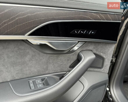 Черный Ауди А8, объемом двигателя 3 л и пробегом 13 тыс. км за 86500 $, фото 37 на Automoto.ua