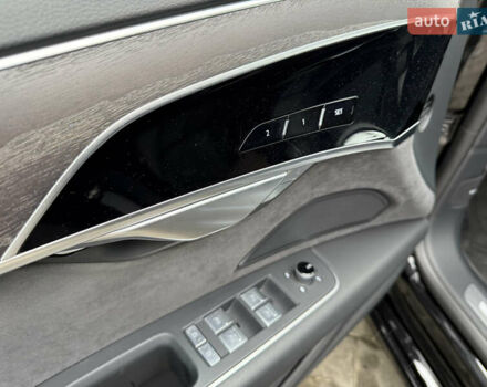 Черный Ауди А8, объемом двигателя 3 л и пробегом 13 тыс. км за 86500 $, фото 21 на Automoto.ua