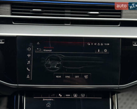 Чорний Ауді A8, об'ємом двигуна 3 л та пробігом 5 тис. км за 116627 $, фото 63 на Automoto.ua
