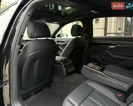 Чорний Ауді A8, об'ємом двигуна 3 л та пробігом 5 тис. км за 116627 $, фото 39 на Automoto.ua