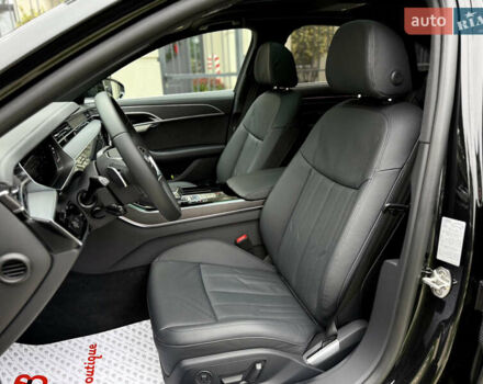 Чорний Ауді A8, об'ємом двигуна 3 л та пробігом 5 тис. км за 116627 $, фото 36 на Automoto.ua