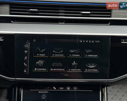 Чорний Ауді A8, об'ємом двигуна 3 л та пробігом 5 тис. км за 116627 $, фото 61 на Automoto.ua