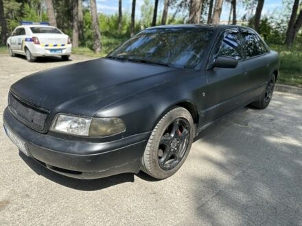 Ауди А8 1995 в Нетешине на Automoto.ua Черный Ауди А8, объемом двигателя 4.2 л и пробегом 592 тыс. км за 4300 $, фото 1 на Automoto.ua