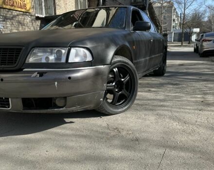 Черный Ауди А8, объемом двигателя 4.2 л и пробегом 374 тыс. км за 2700 $, фото 1 на Automoto.ua