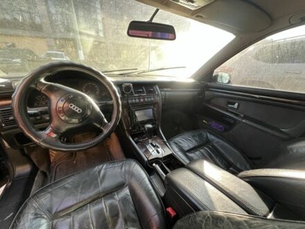 Черный Ауди А8, объемом двигателя 2.8 л и пробегом 600 тыс. км за 3000 $, фото 1 на Automoto.ua