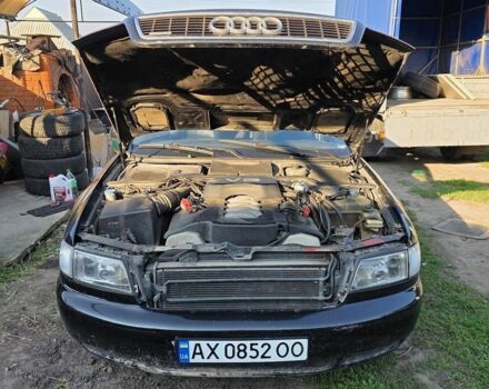 Черный Ауди А8, объемом двигателя 4.2 л и пробегом 300 тыс. км за 2000 $, фото 1 на Automoto.ua
