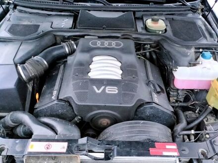 Чорний Ауді A8, об'ємом двигуна 2.8 л та пробігом 290 тис. км за 7100 $, фото 1 на Automoto.ua