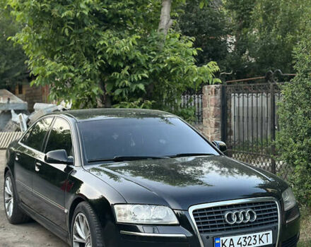 Черный Ауди А8, объемом двигателя 4.17 л и пробегом 322 тыс. км за 6000 $, фото 1 на Automoto.ua