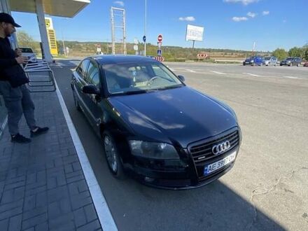 Ауди А8 2006 в Киеве на Automoto.ua Черный Ауди А8, объемом двигателя 3.7 л и пробегом 360 тыс. км за 13500 $, фото 1 на Automoto.ua
