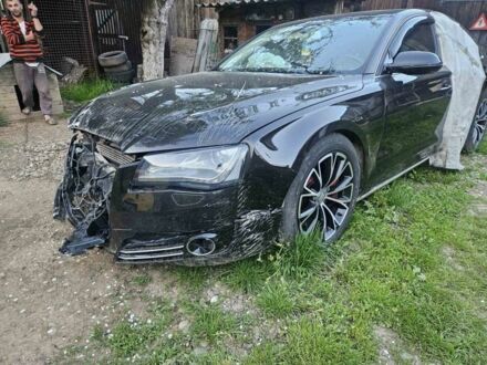 Ауди А8 2010 в Тячеве на Automoto.ua Черный Ауди А8, объемом двигателя 4.2 л и пробегом 320 тыс. км за 12000 $, фото 1 на Automoto.ua