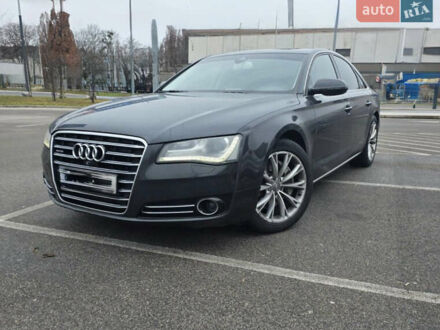 Черный Ауди А8, объемом двигателя 3 л и пробегом 210 тыс. км за 33400 $, фото 1 на Automoto.ua