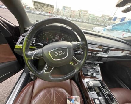 Черный Ауди А8, объемом двигателя 4 л и пробегом 200 тыс. км за 4000 $, фото 1 на Automoto.ua