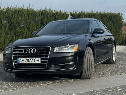 Чорний Ауді A8, об'ємом двигуна 3.99 л та пробігом 181 тис. км за 28000 $, фото 1 на Automoto.ua
