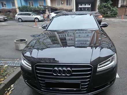 Черный Ауди А8, объемом двигателя 4.2 л и пробегом 220 тыс. км за 31000 $, фото 1 на Automoto.ua