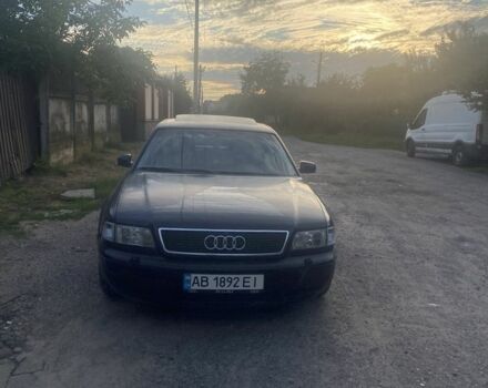 Фиолетовый Ауди А8, объемом двигателя 2.5 л и пробегом 370 тыс. км за 3500 $, фото 1 на Automoto.ua