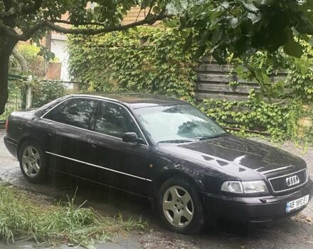 Фиолетовый Ауди А8, объемом двигателя 2.5 л и пробегом 370 тыс. км за 3500 $, фото 1 на Automoto.ua